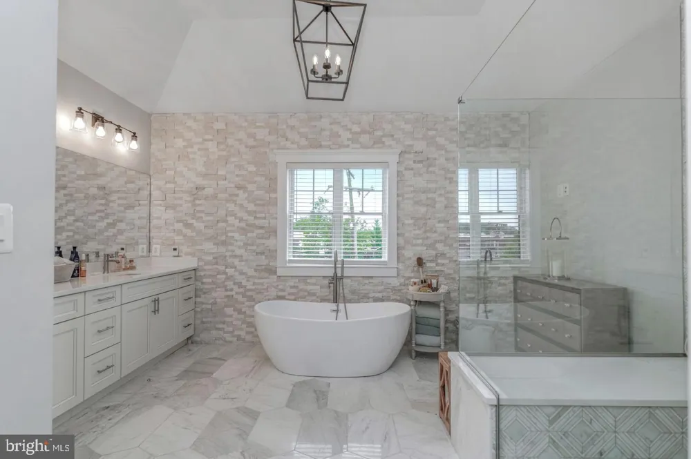 10704 WARWICK AVENUE #A Fairfax, VA 22030