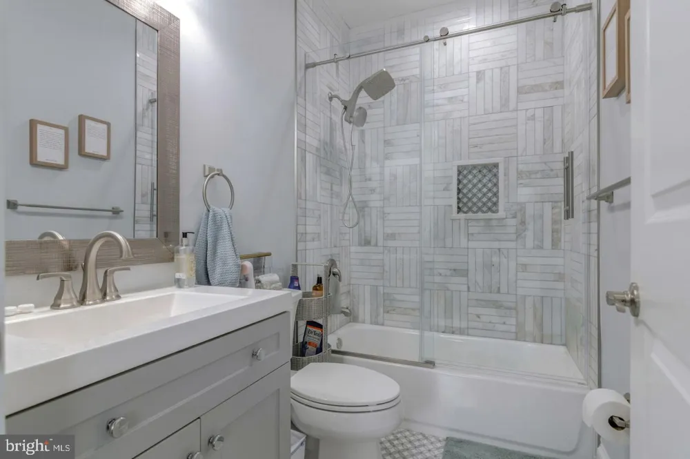 10704 WARWICK AVENUE #A Fairfax, VA 22030