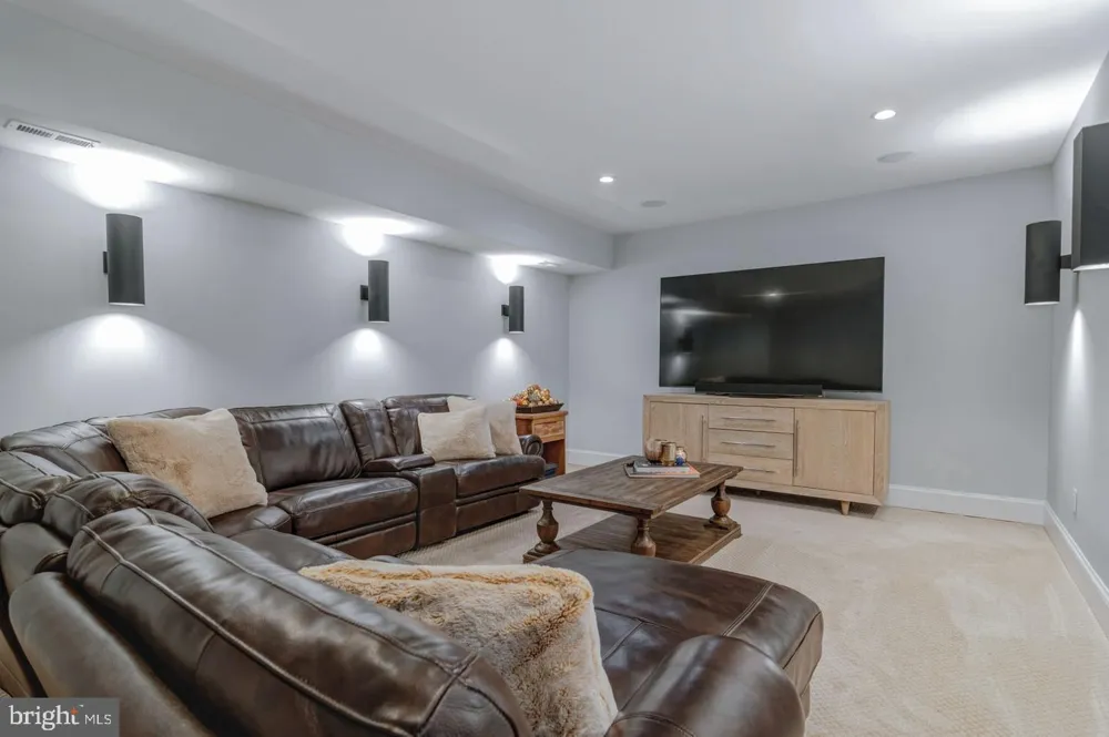 10704 WARWICK AVENUE #A Fairfax, VA 22030