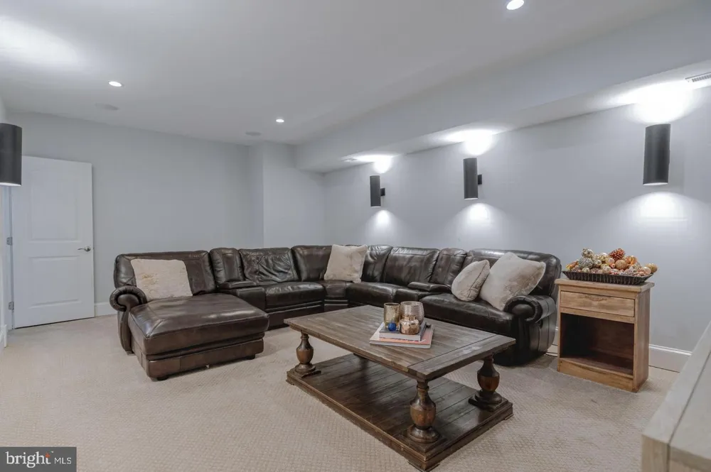 10704 WARWICK AVENUE #A Fairfax, VA 22030