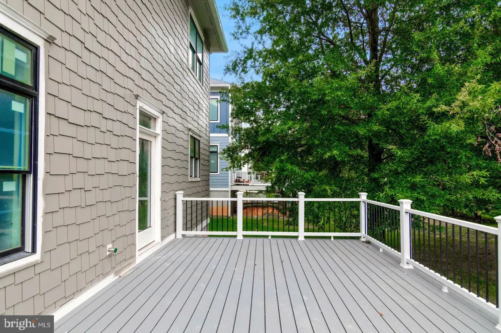 10704 WARWICK AVENUE #A Fairfax, VA 22030