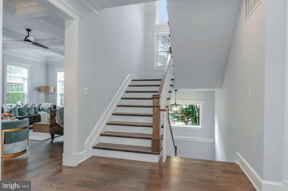 10704 WARWICK AVENUE #A Fairfax, VA 22030