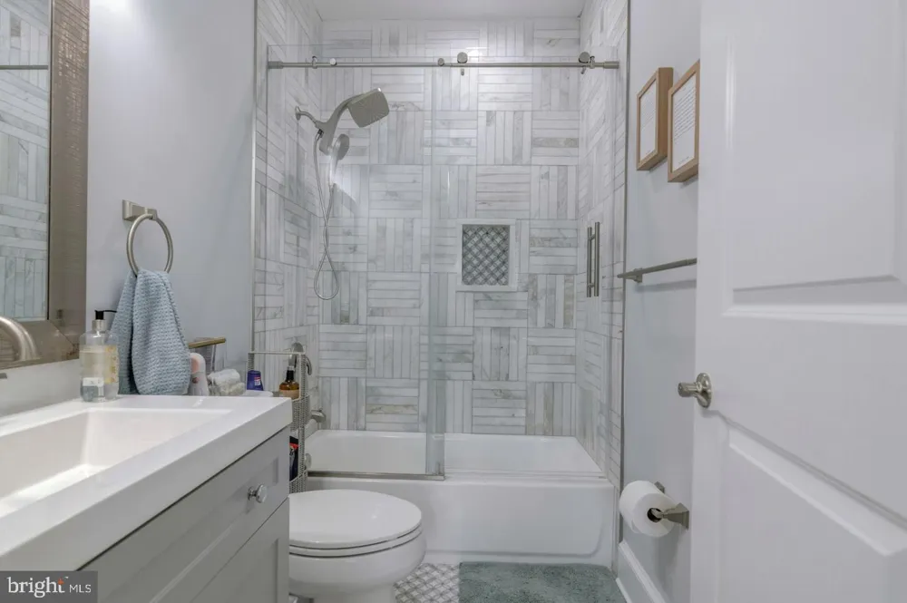 10704 WARWICK AVENUE #A Fairfax, VA 22030