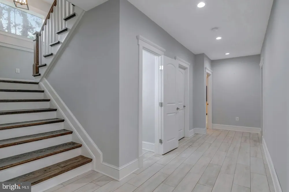10704 WARWICK AVENUE #A Fairfax, VA 22030