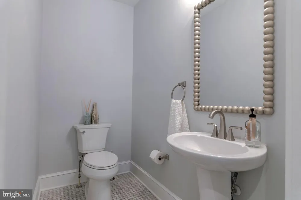 10704 WARWICK AVENUE #A Fairfax, VA 22030