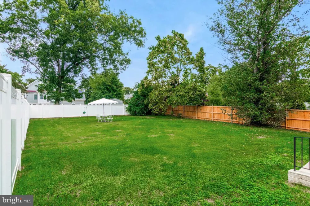 10704 WARWICK AVENUE #A Fairfax, VA 22030