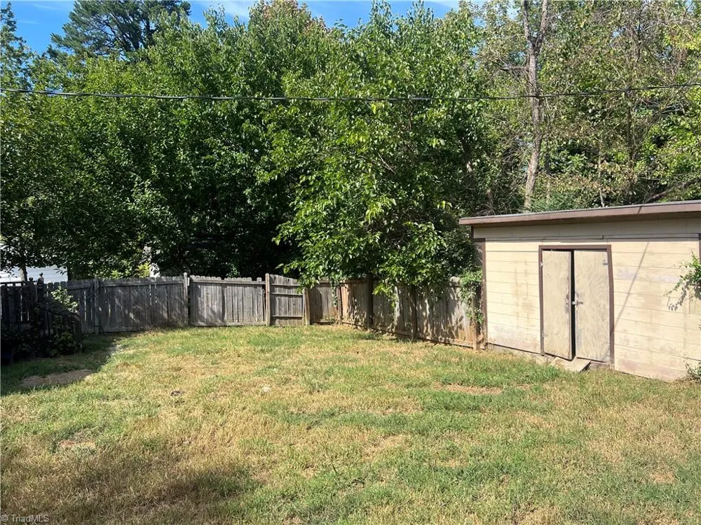 6112 Meadowbrook Drive Trinity, NC 27370