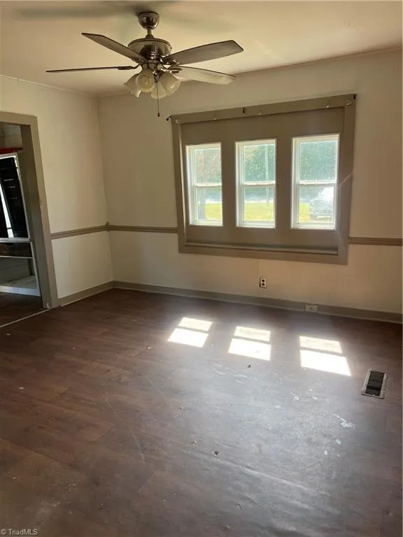 6112 Meadowbrook Drive Trinity, NC 27370