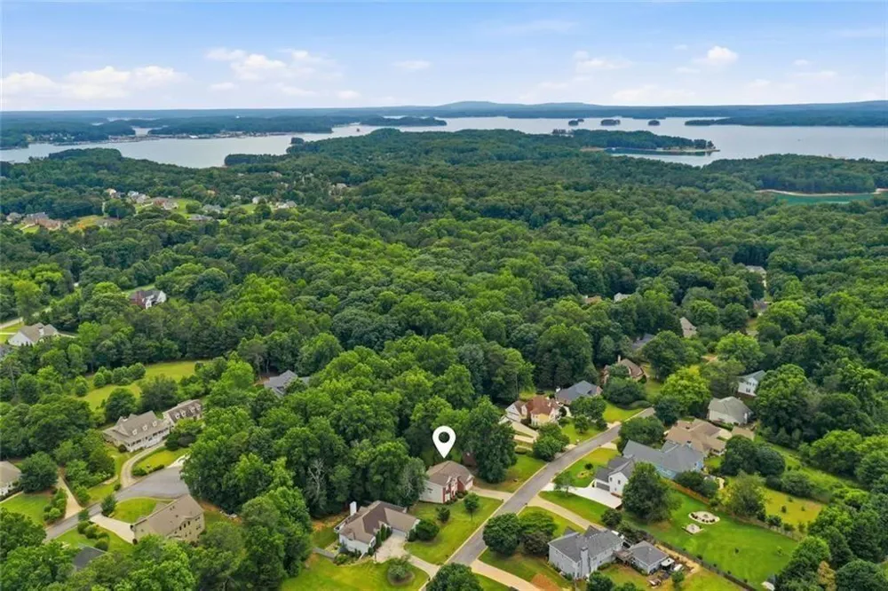 6353 Chestnut Parkway Flowery Branch, GA 30542