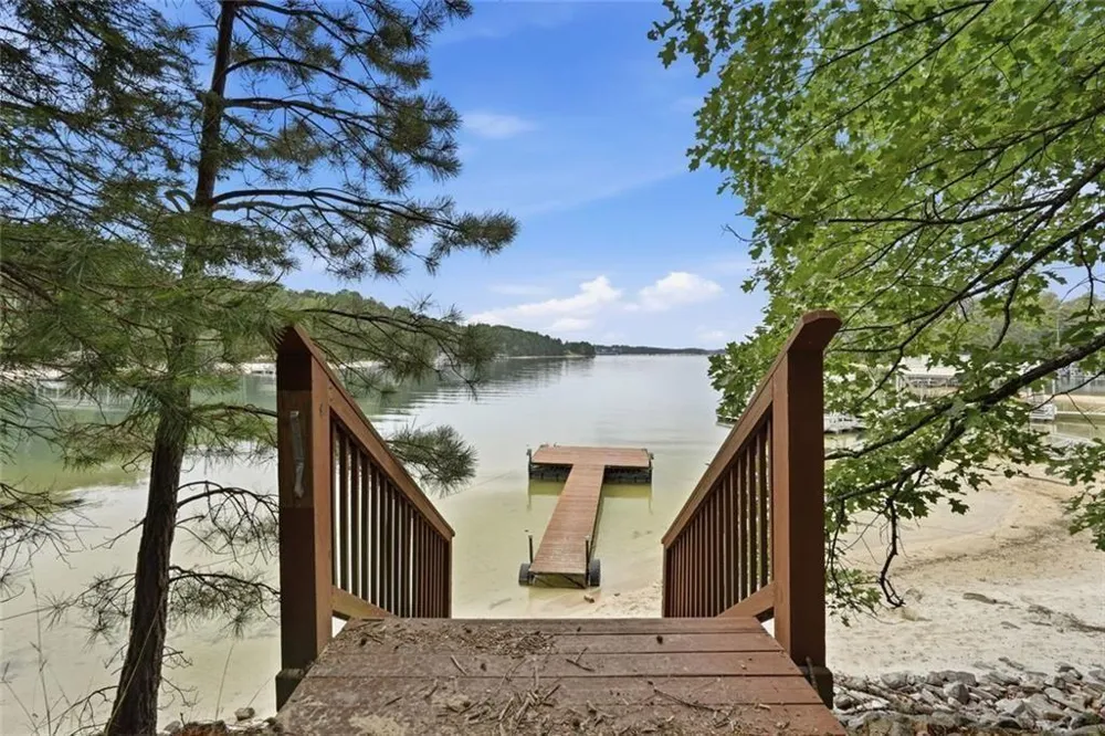 6353 Chestnut Parkway Flowery Branch, GA 30542