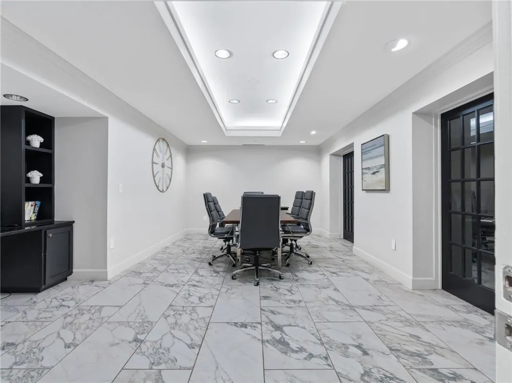 2870 Pharr Court South NW #2602 Atlanta, GA 30305