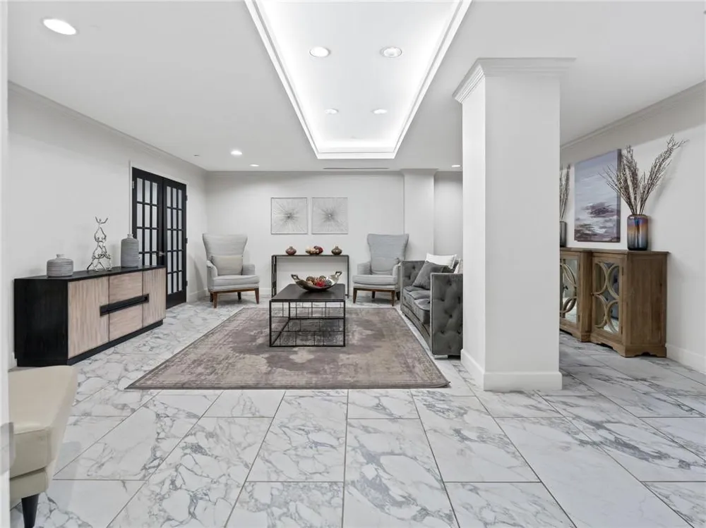 2870 Pharr Court South NW #2602 Atlanta, GA 30305