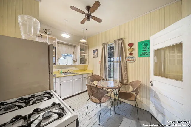 292 BEACH SHORE DR Bandera, TX 78003