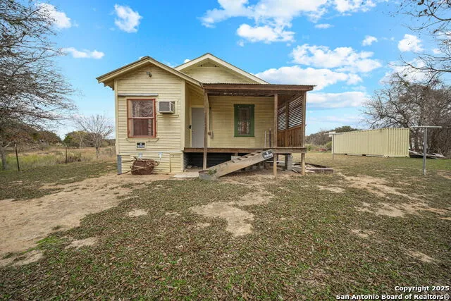292 BEACH SHORE DR Bandera, TX 78003