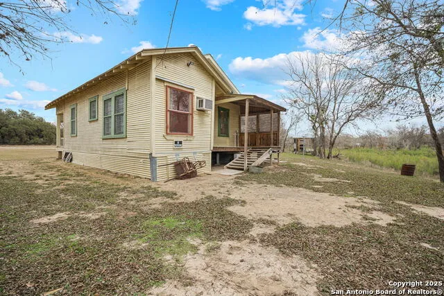 292 BEACH SHORE DR Bandera, TX 78003