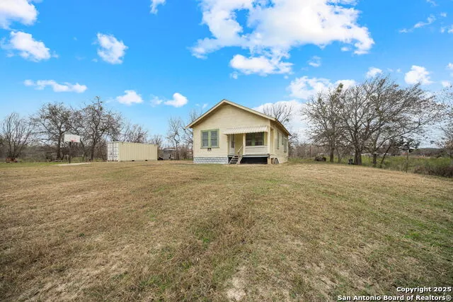 292 BEACH SHORE DR Bandera, TX 78003
