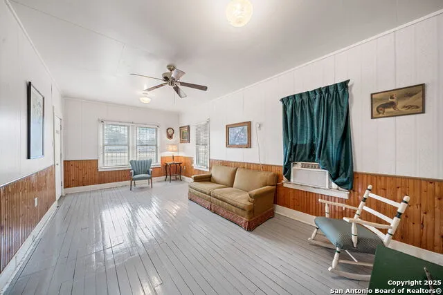 292 BEACH SHORE DR Bandera, TX 78003