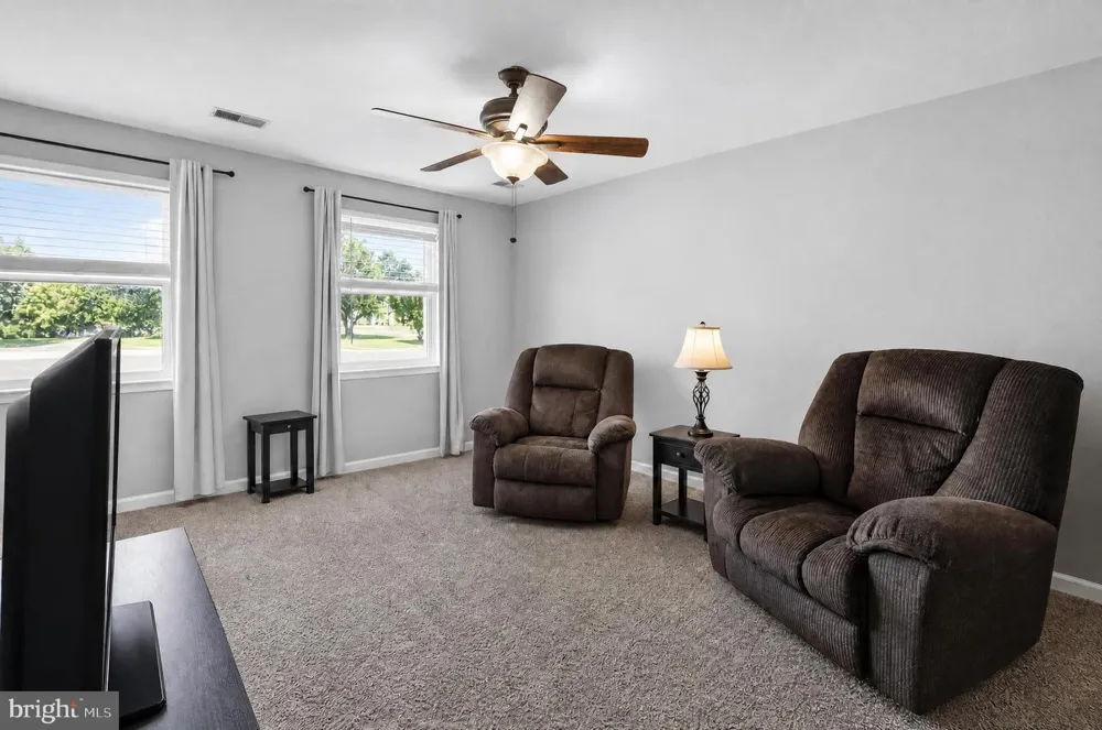 1048 HAMPTON CIRCLE Hagerstown, MD 21742