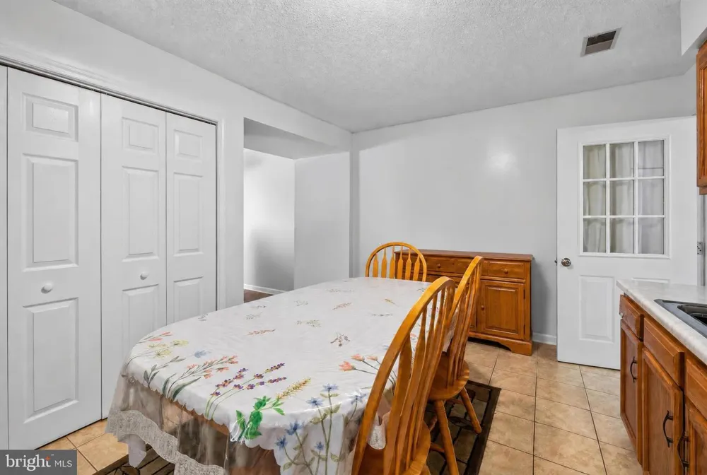 1048 HAMPTON CIRCLE Hagerstown, MD 21742