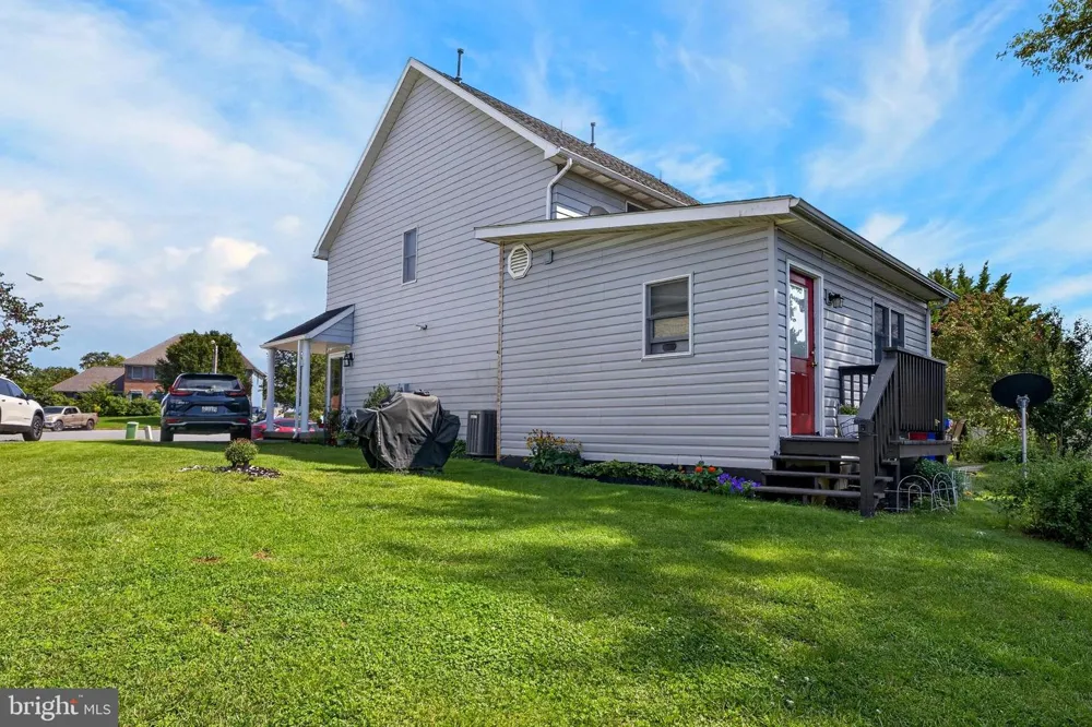 1048 HAMPTON CIRCLE Hagerstown, MD 21742