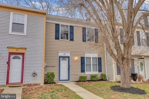 32 MEADOWSIDE COURT