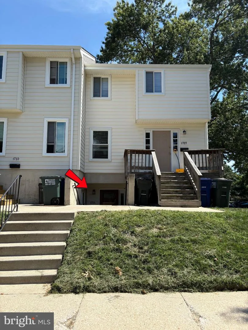 1725 W BANCROFT LANE Crofton, MD 21114