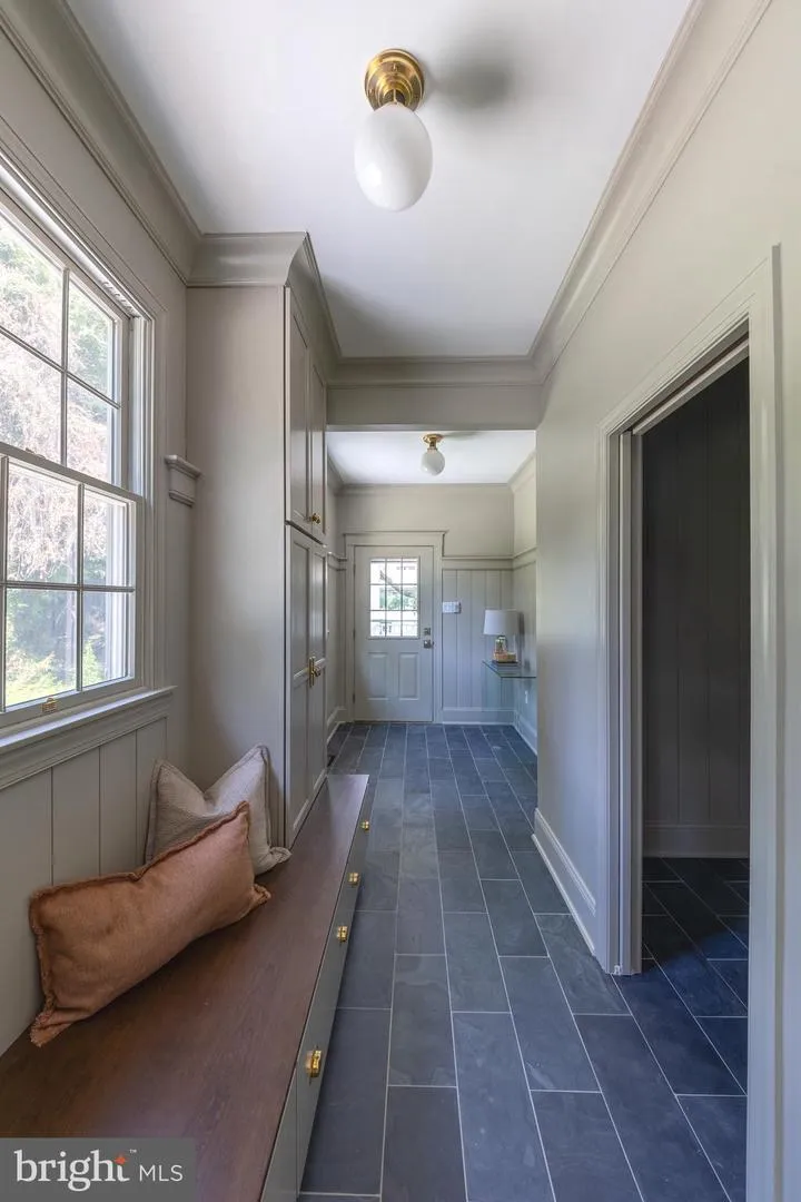 31 E ELM AVENUE Haddonfield, NJ 08033
