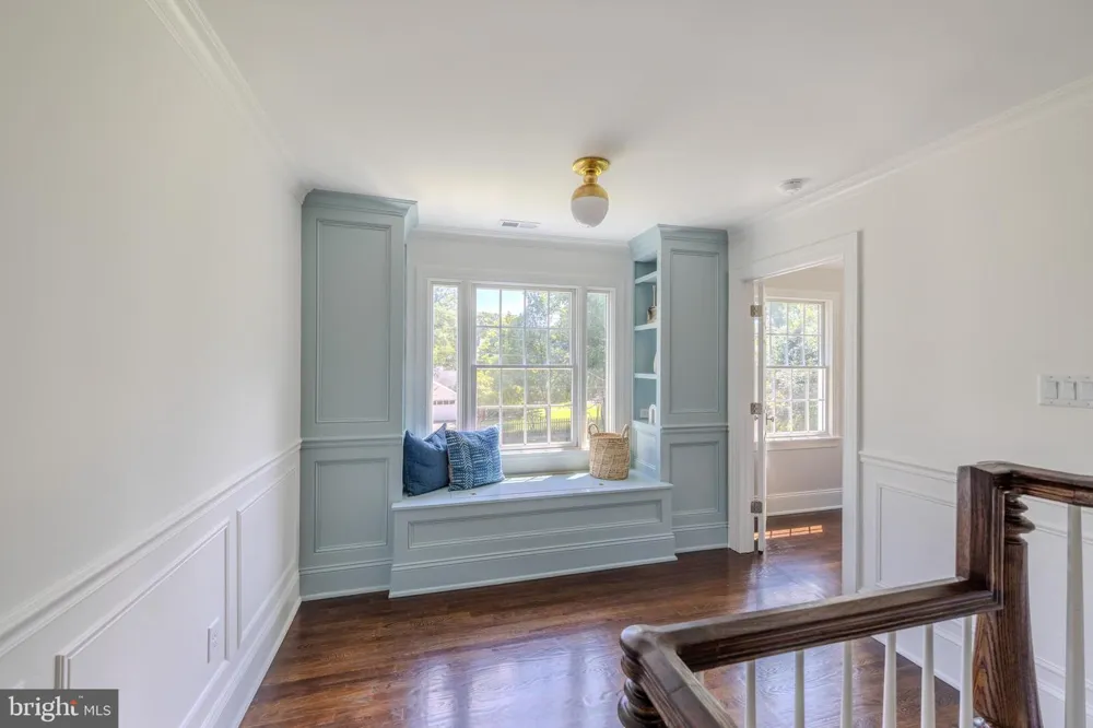 31 E ELM AVENUE Haddonfield, NJ 08033