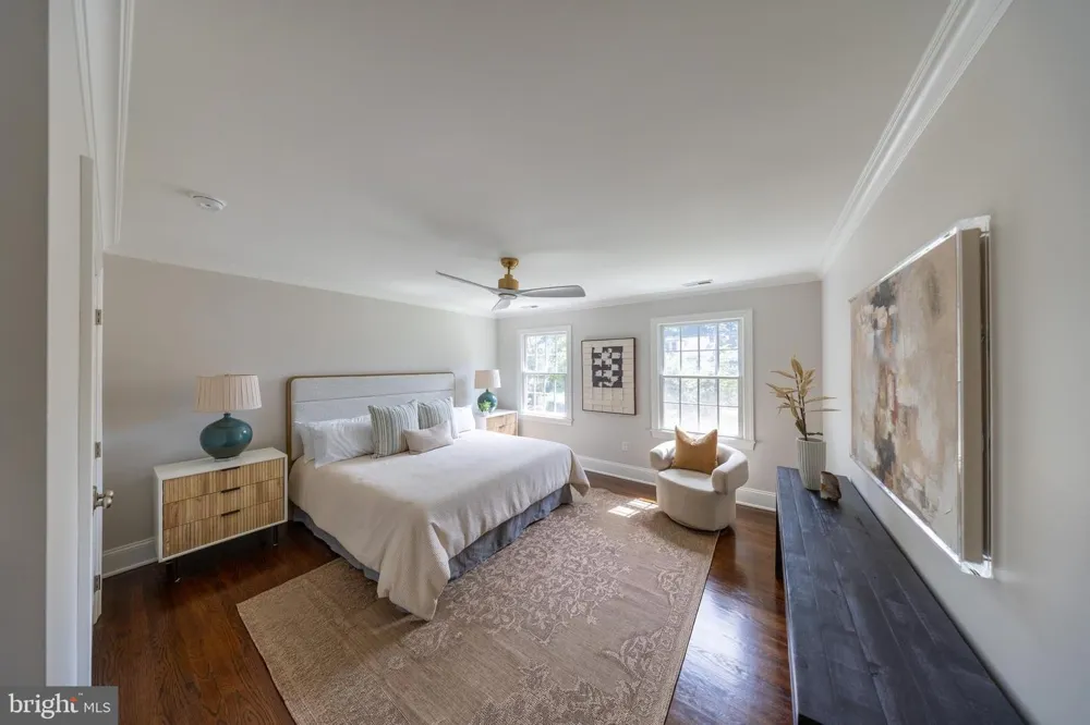 31 E ELM AVENUE Haddonfield, NJ 08033