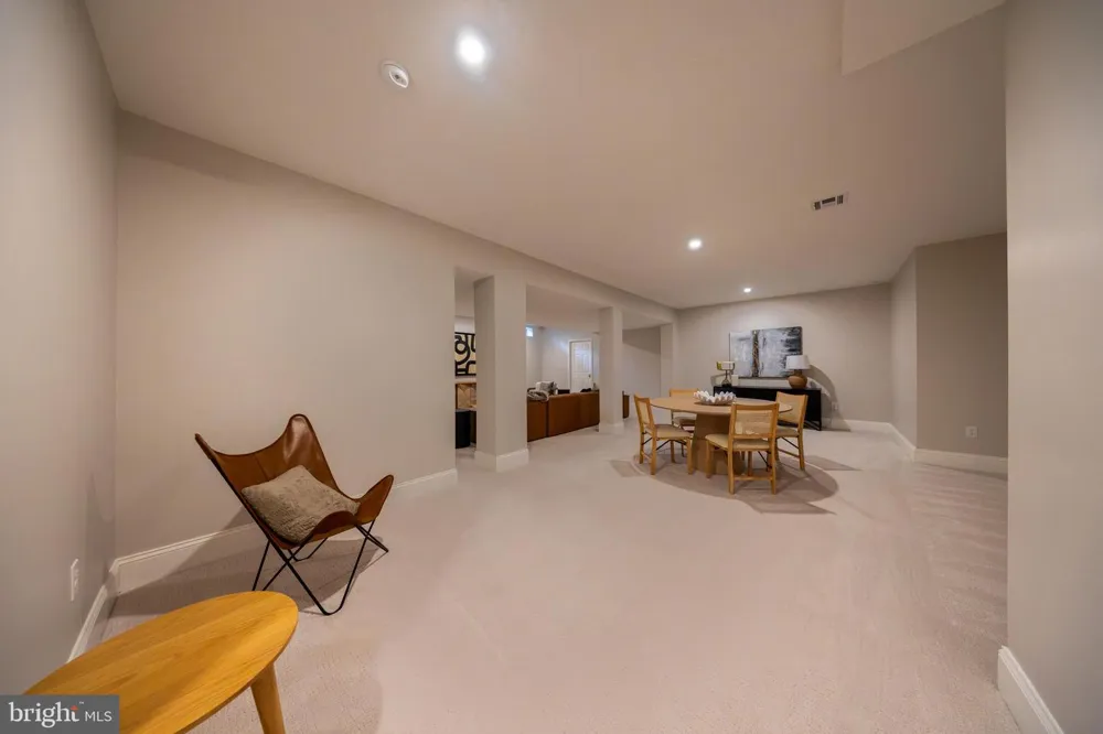 31 E ELM AVENUE Haddonfield, NJ 08033