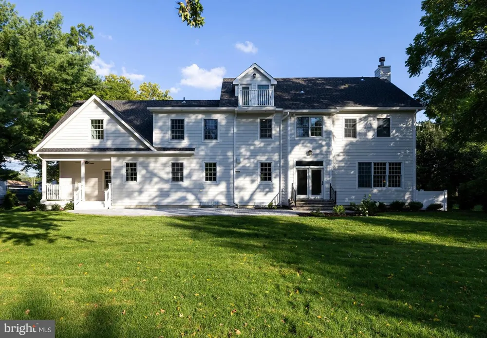31 E ELM AVENUE Haddonfield, NJ 08033