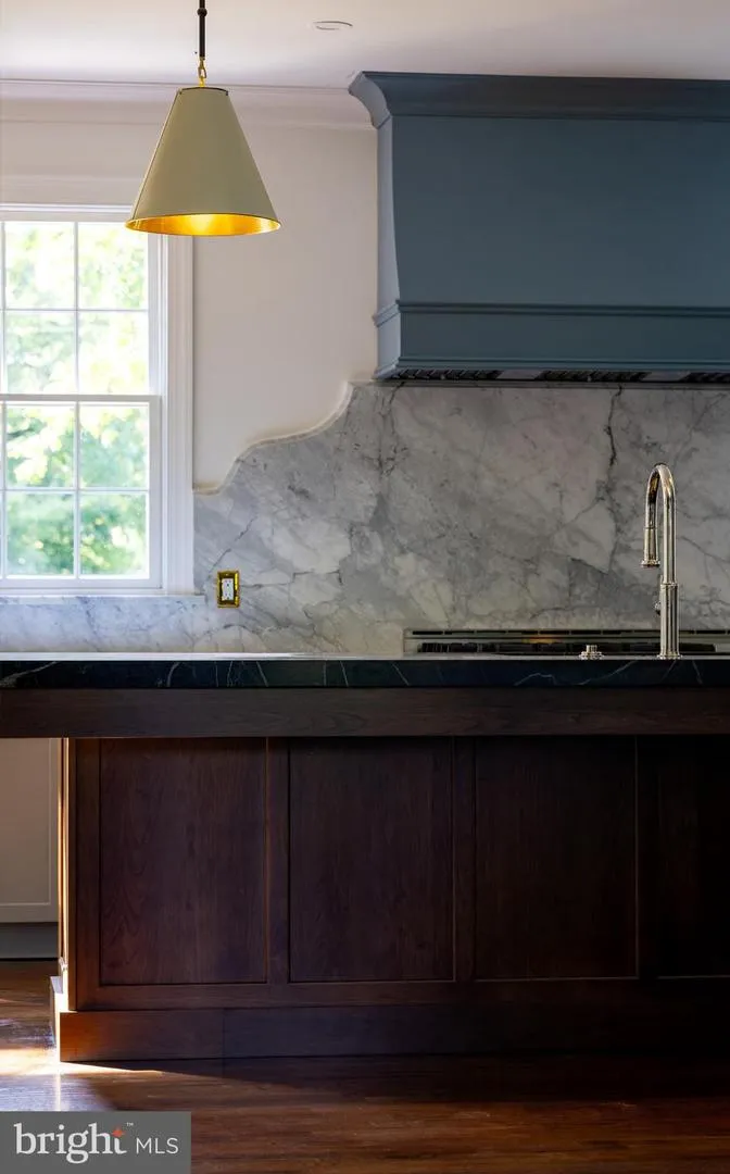 31 E ELM AVENUE Haddonfield, NJ 08033