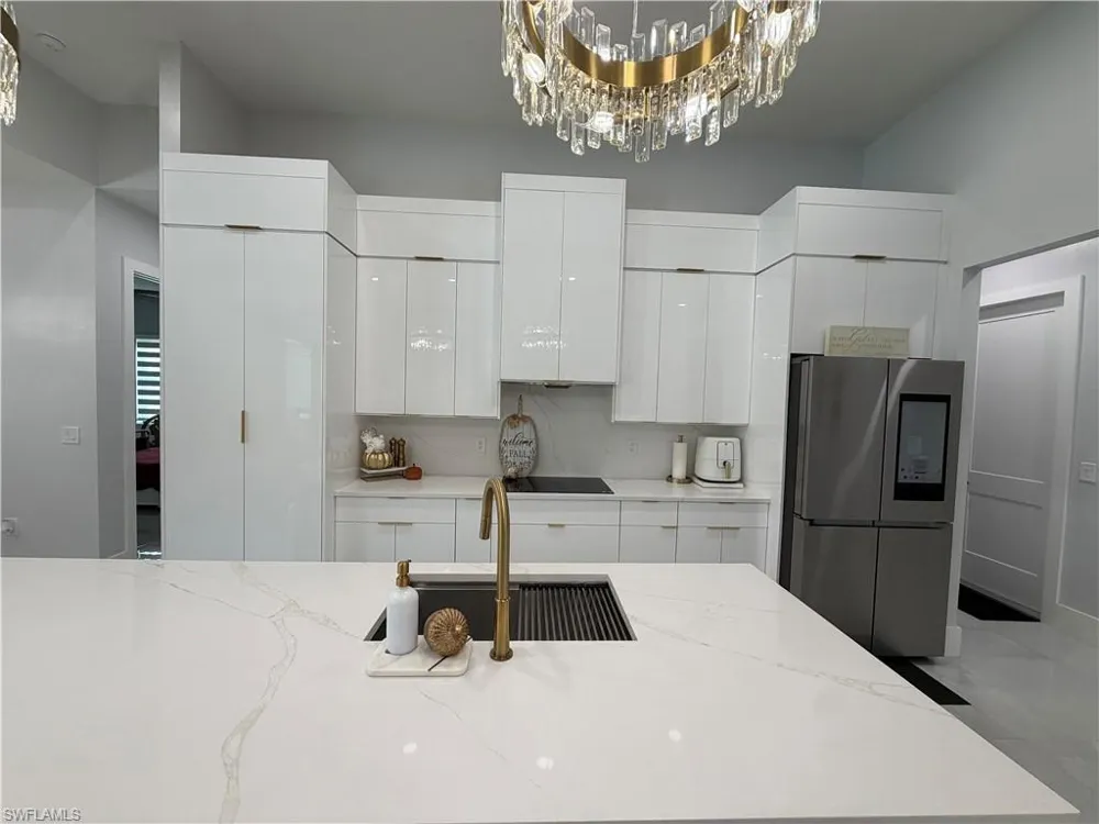 910 VENICE AVENUE Lehigh Acres, FL 33971