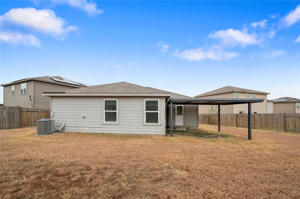 221 Koontz Loop Jarrell, TX 76537