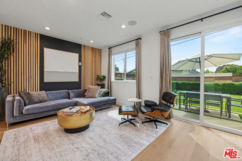 1209 Commonwealth Avenue Los Angeles, CA 90029