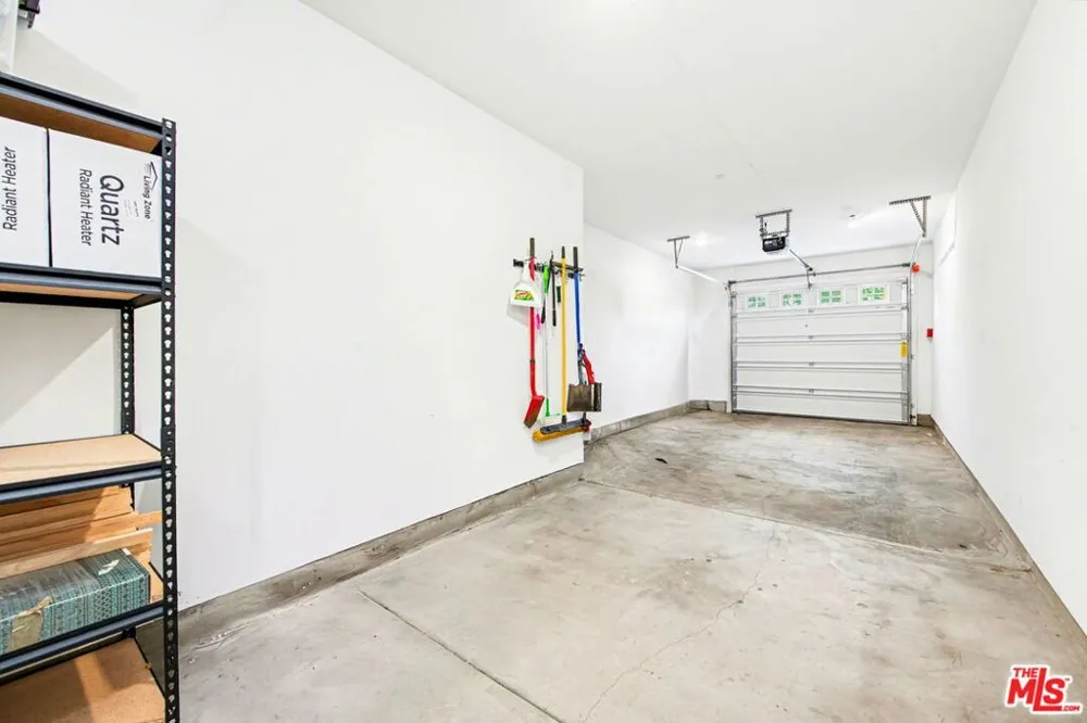 1209 Commonwealth Avenue Los Angeles, CA 90029