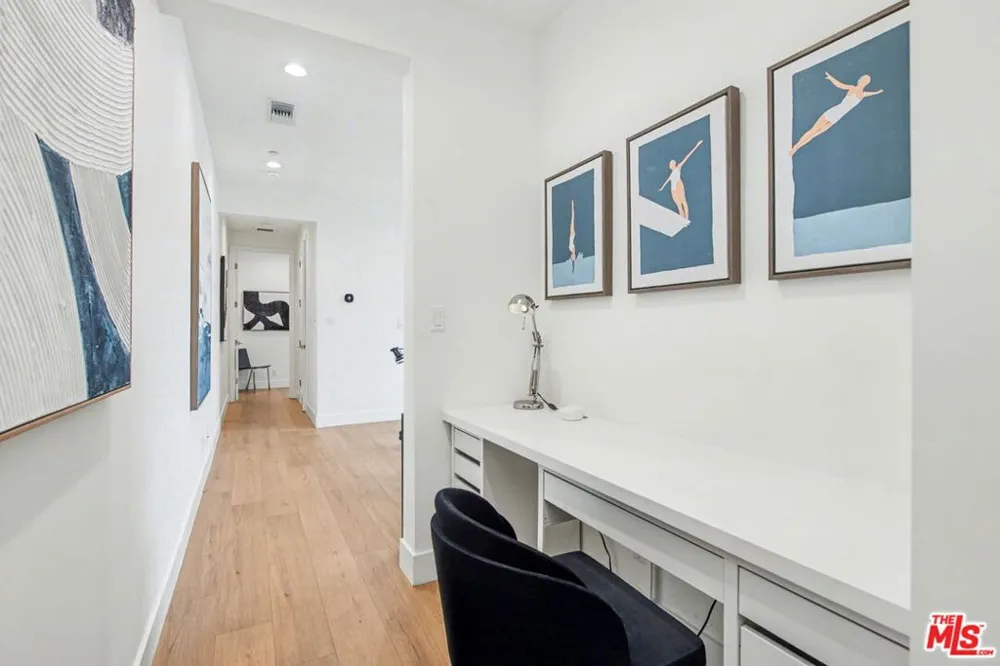 1209 Commonwealth Avenue Los Angeles, CA 90029