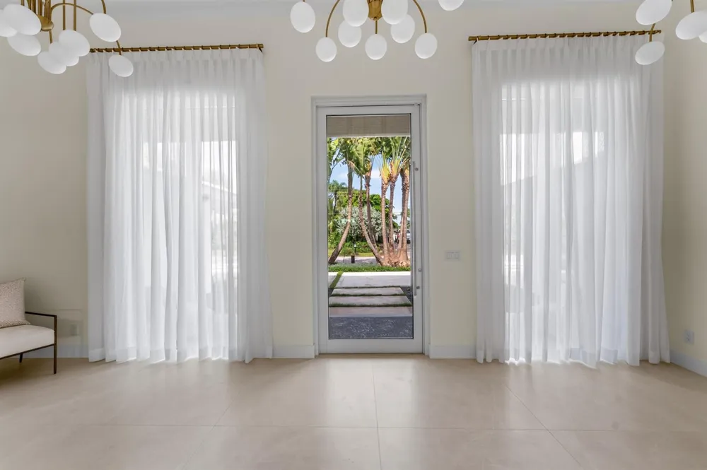 229 GOLFVIEW DRIVE Tequesta, FL 33469