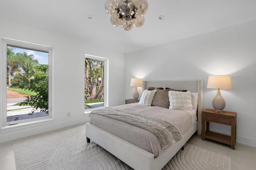 229 GOLFVIEW DRIVE Tequesta, FL 33469