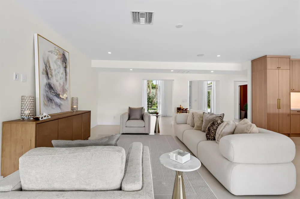 229 GOLFVIEW DRIVE Tequesta, FL 33469