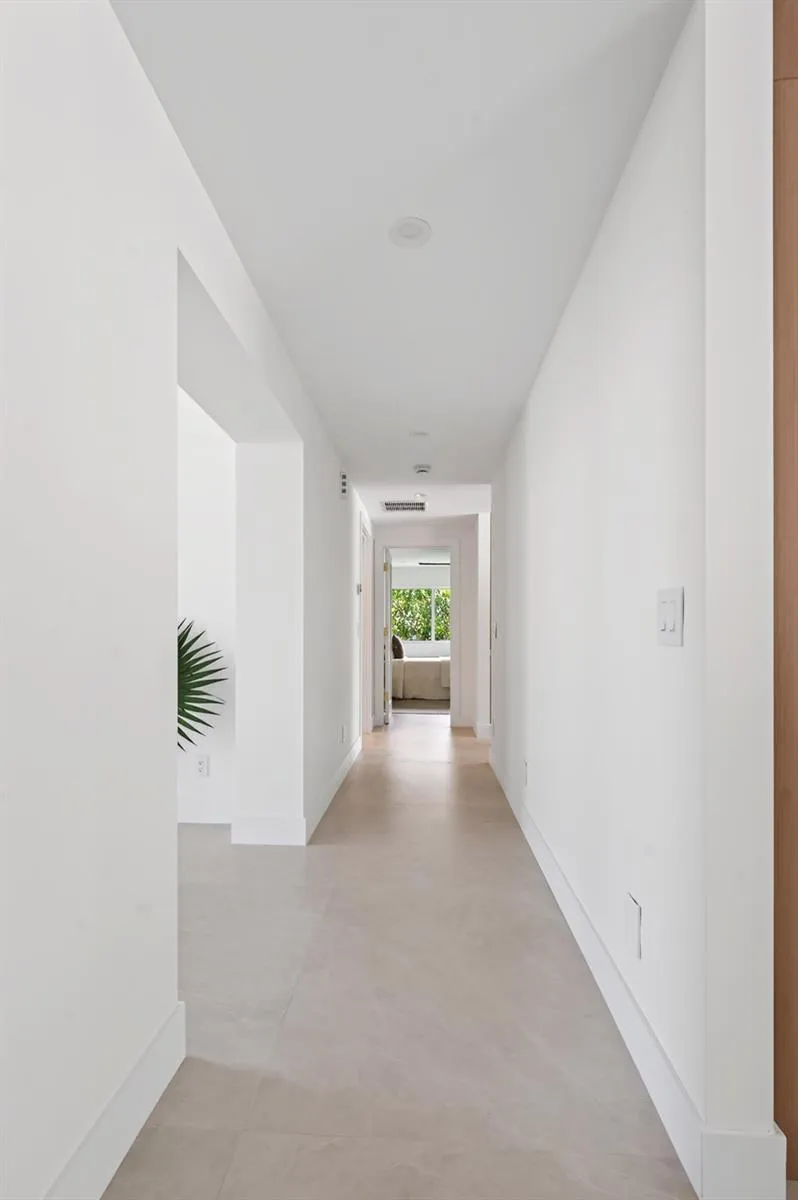 229 GOLFVIEW DRIVE Tequesta, FL 33469