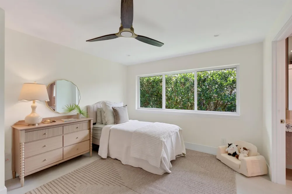 229 GOLFVIEW DRIVE Tequesta, FL 33469