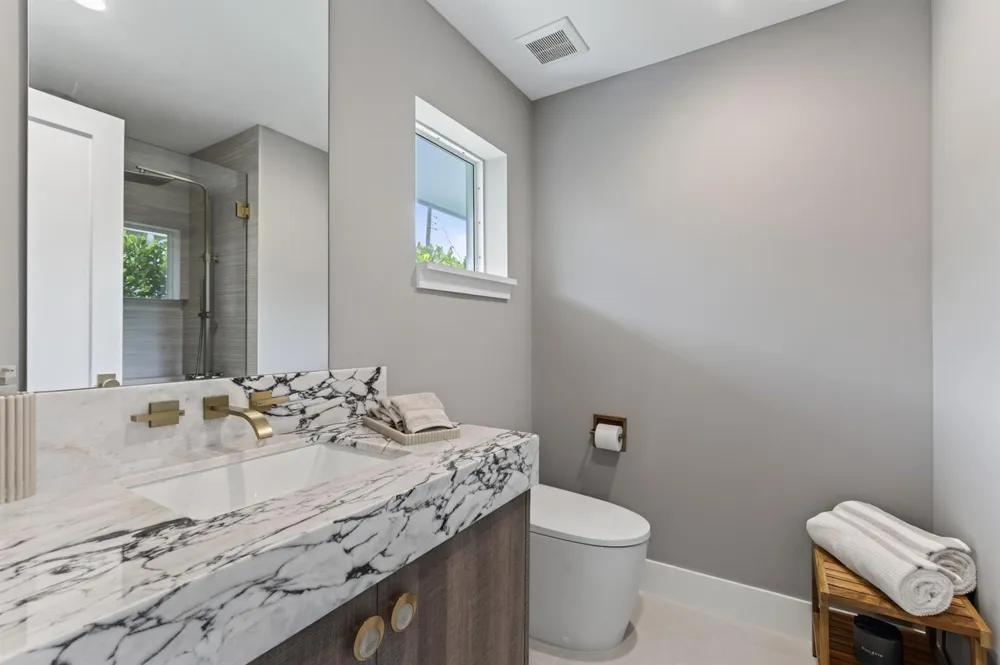 229 GOLFVIEW DRIVE Tequesta, FL 33469