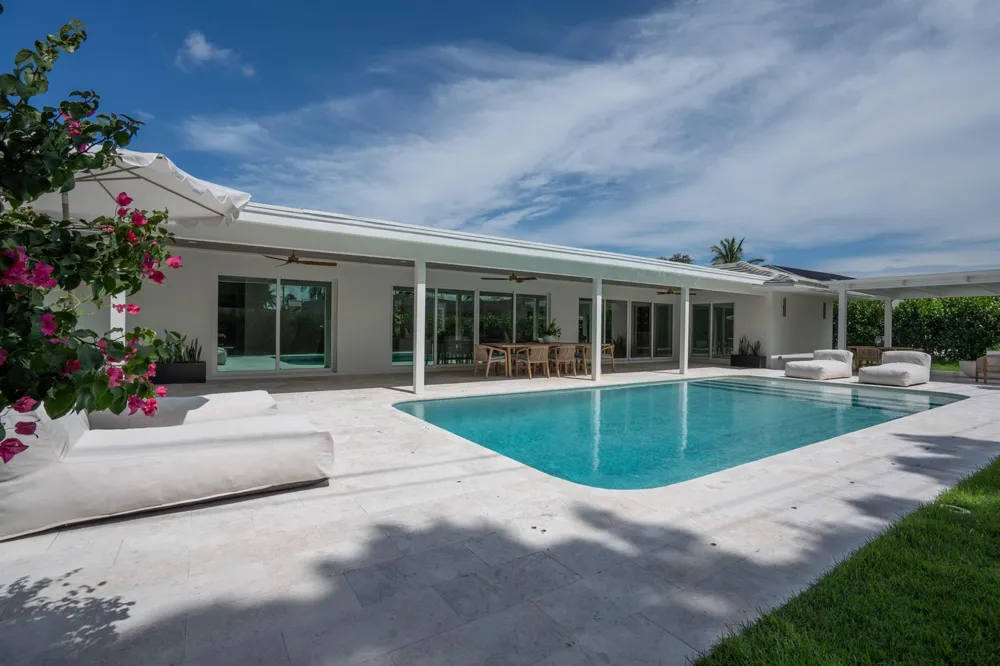 229 GOLFVIEW DRIVE Tequesta, FL 33469