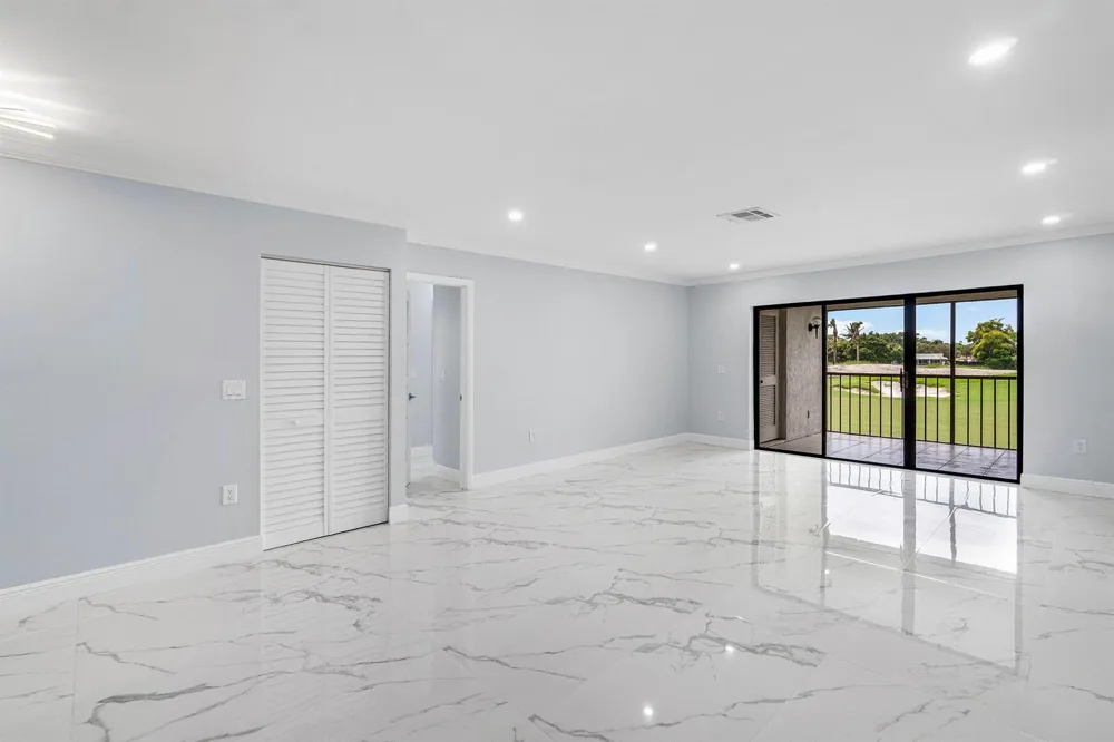 15 SOUTHPORT LANE #D Boynton Beach, FL 33436