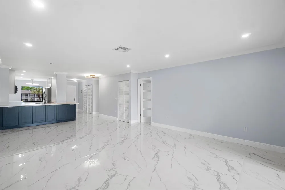 15 SOUTHPORT LANE #D Boynton Beach, FL 33436