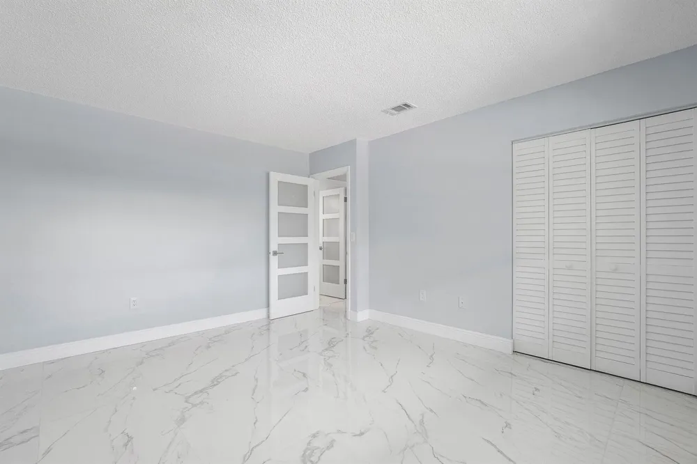 15 SOUTHPORT LANE #D Boynton Beach, FL 33436