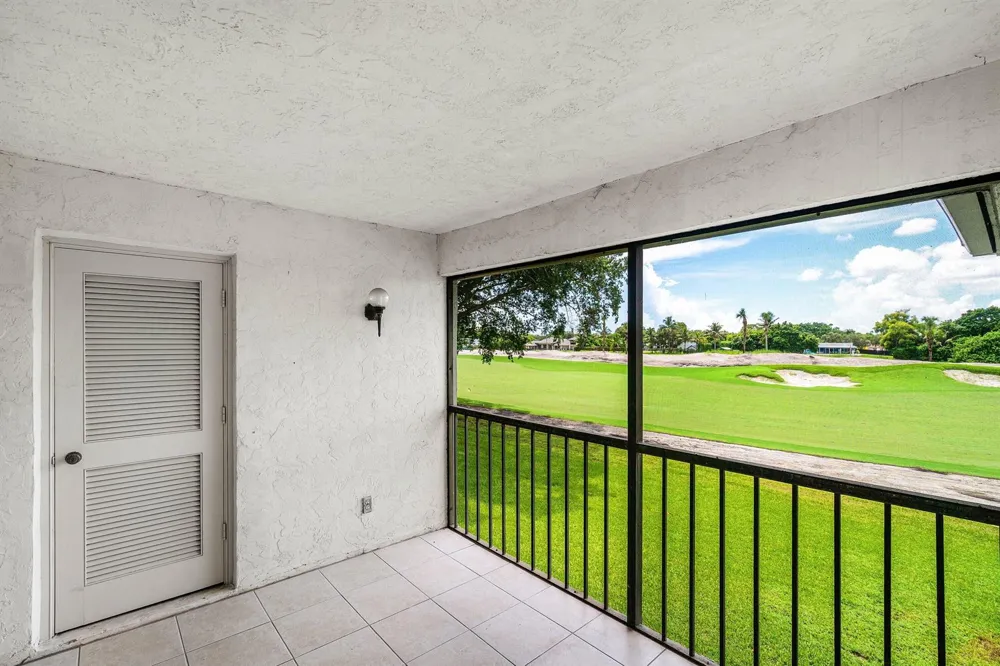 15 SOUTHPORT LANE #D Boynton Beach, FL 33436