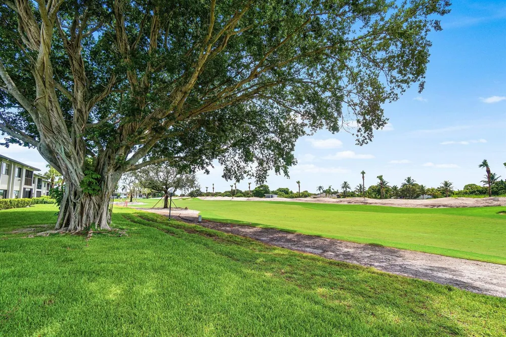 15 SOUTHPORT LANE #D Boynton Beach, FL 33436