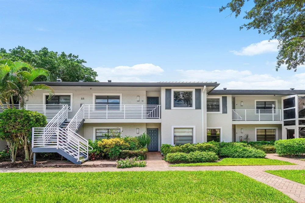 15 SOUTHPORT LANE #D Boynton Beach, FL 33436